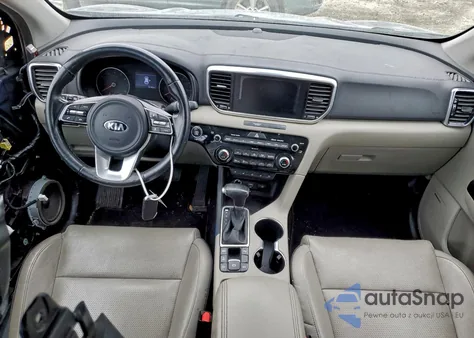 2021 Kia Sportage Ex z USA, uszkodzony, nr VIN KNDPNCAC2M7849425